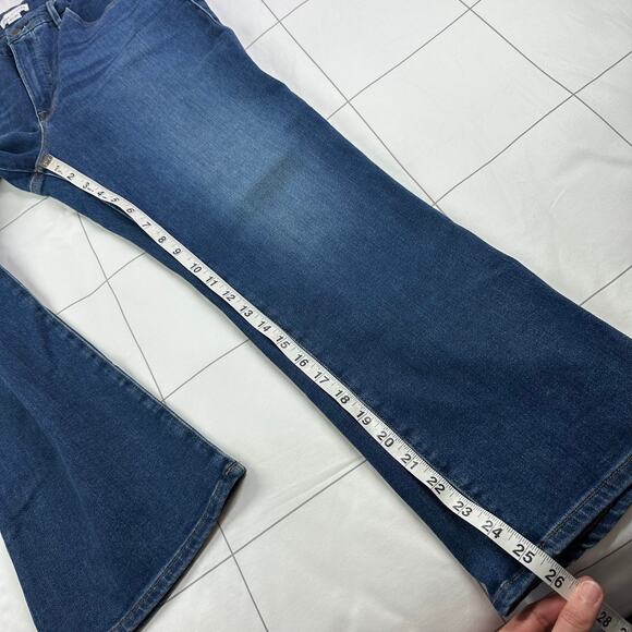 Good American Jeans Womens 30 Blue811 Good Legs Crop Mini Bootcut Stretch Denim - Picture 11 of 13